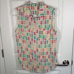 Talbots sleeveless button down collared pineapple blouse size medium